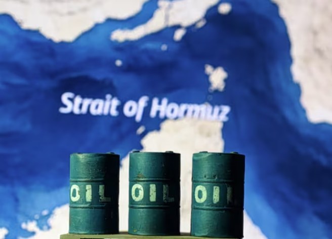 Το Brent κάτω από τα 115 δολάρια, με πτώση κοντά στο 1%