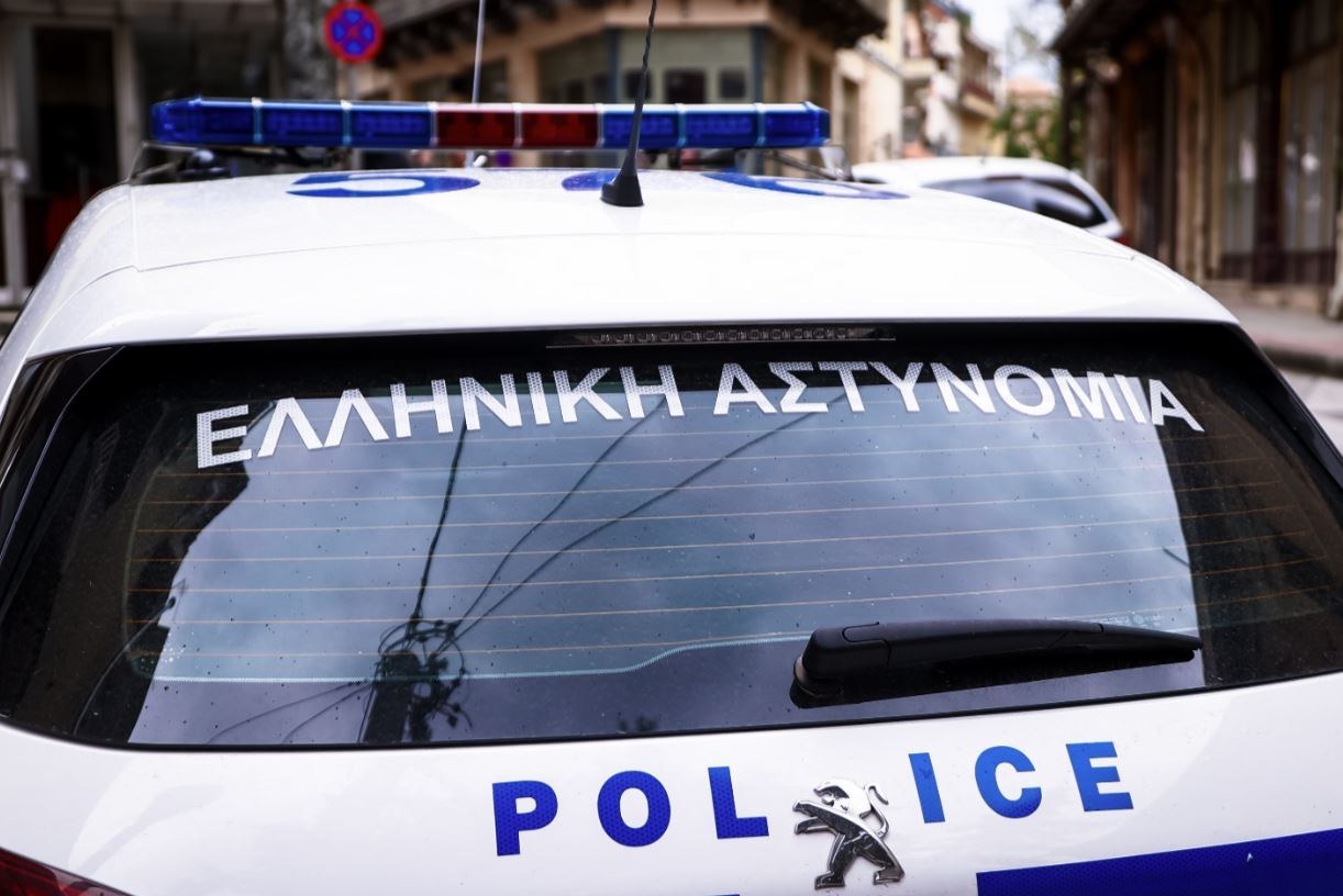 Σύλληψη 14χρονου στη Ρόδο ύστερα από κλοπές αυτοκινήτων και κίνηση ανάποδα σε μονόδρομο